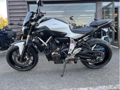 YAMAHA MT-07 (47.5CV)