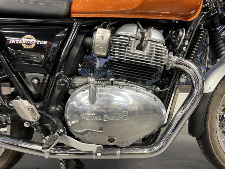 ROYAL ENFIELD INTERCEPTOR