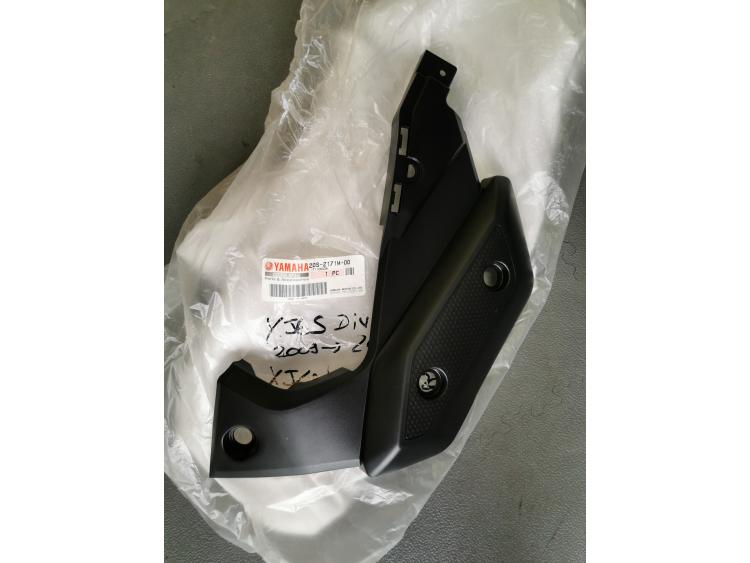 CACHE LATÉRAL XJ6 2009->2016 